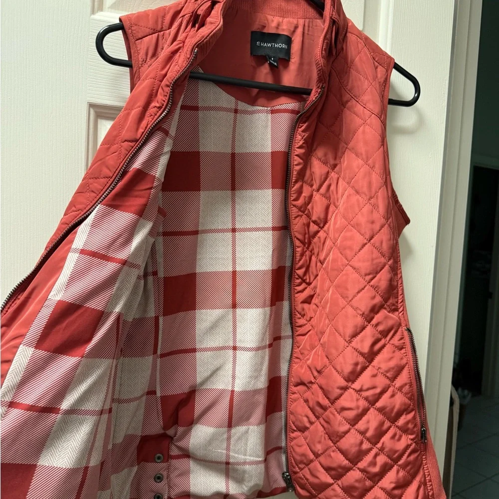 Red / Coral Quilted Vest with Zipper Pockets - Picture 3 of 3